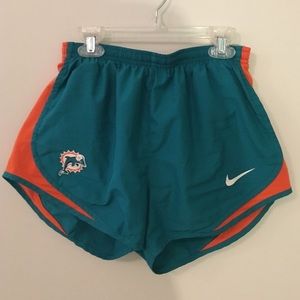 Nike Tempo Shorts (Women’s Size XL)